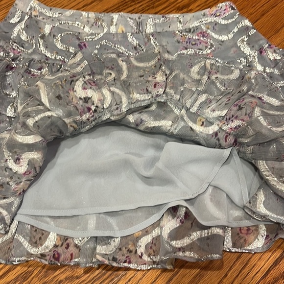 LoveShackFancy Woman’s Flowy Mini Skirt Size 0 - Picture 5 of 6